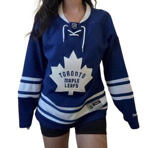 Toronto Maple Leafs- Reebok NHL Women’s Hockey Jersey- Large💙✨